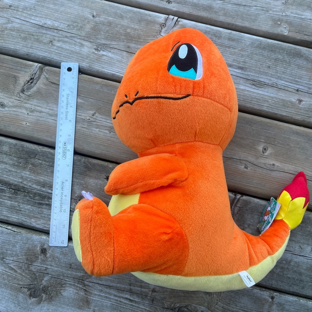 Charmander Winking  Pokemon Banpresto Bandai Spirits Plush 13" Doll